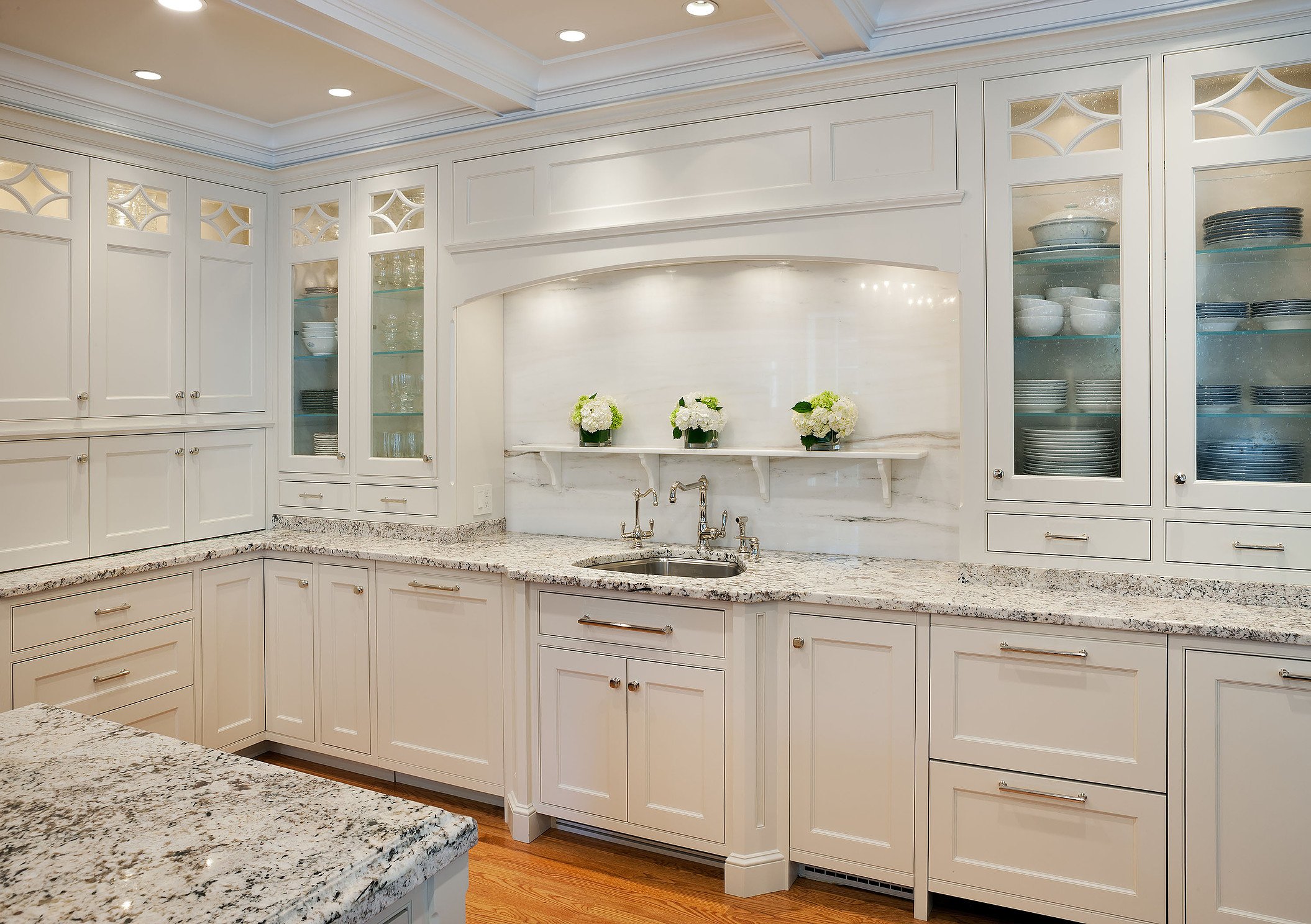 traditional-luxury-kitchen-medfield-ma-4
