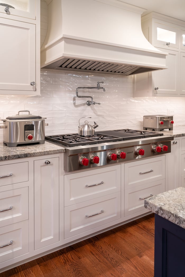 transitional-kitchen-cabinets-white