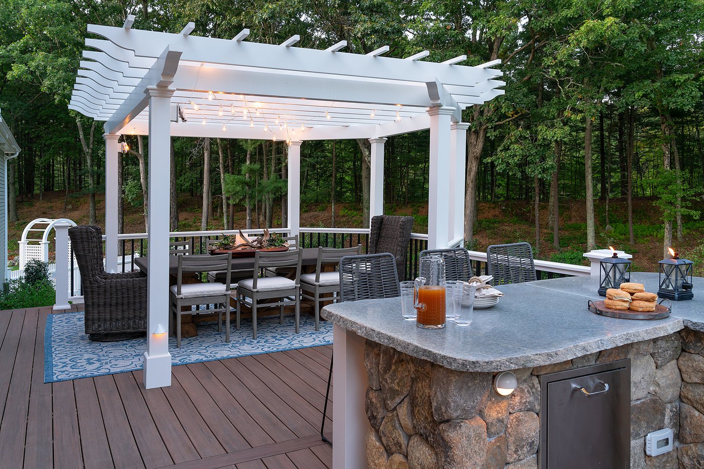 outdoor kitchen and dining area in walpole, massachusetts