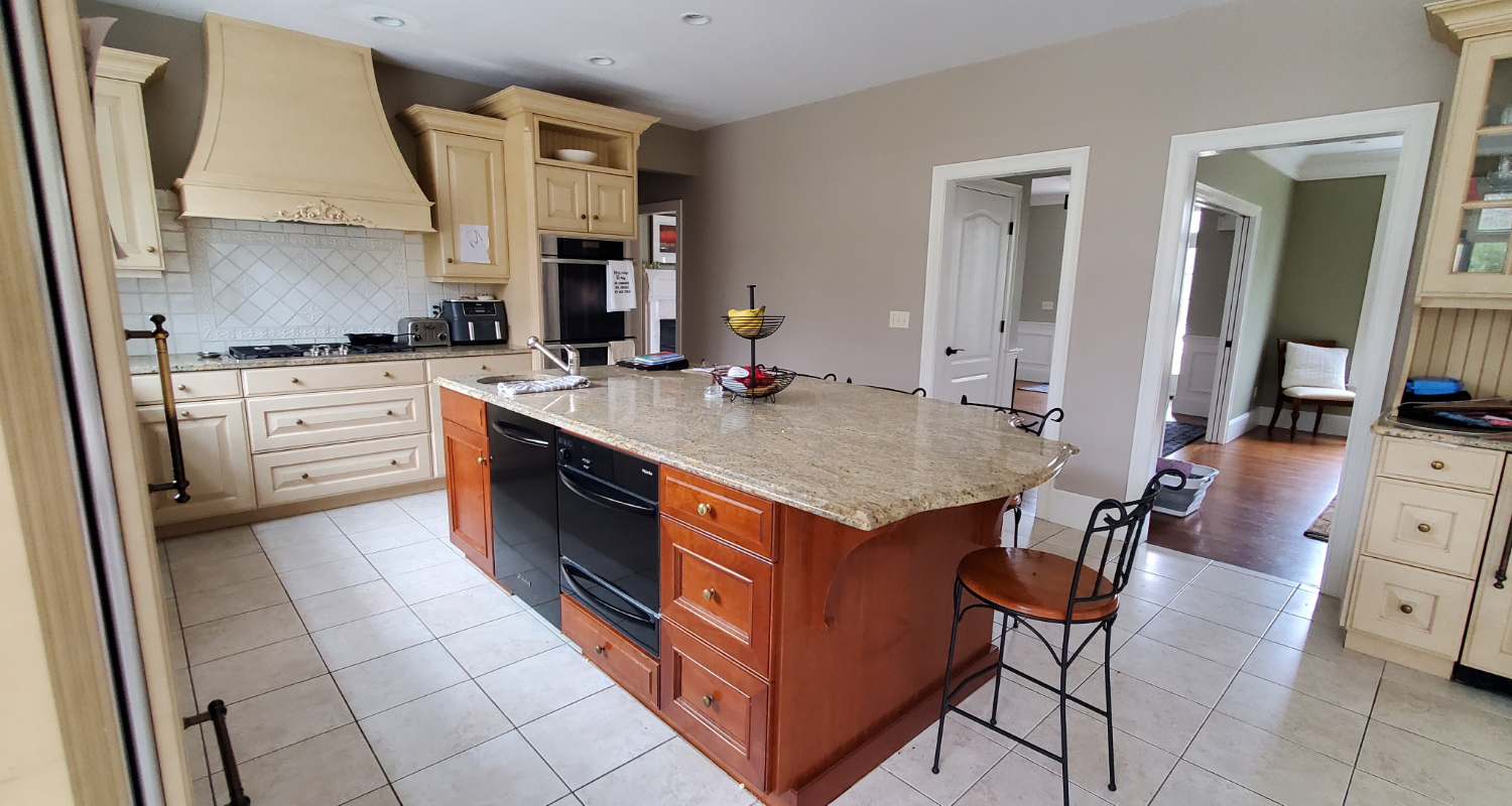 hand-crafted-kitchen-before-image (2)